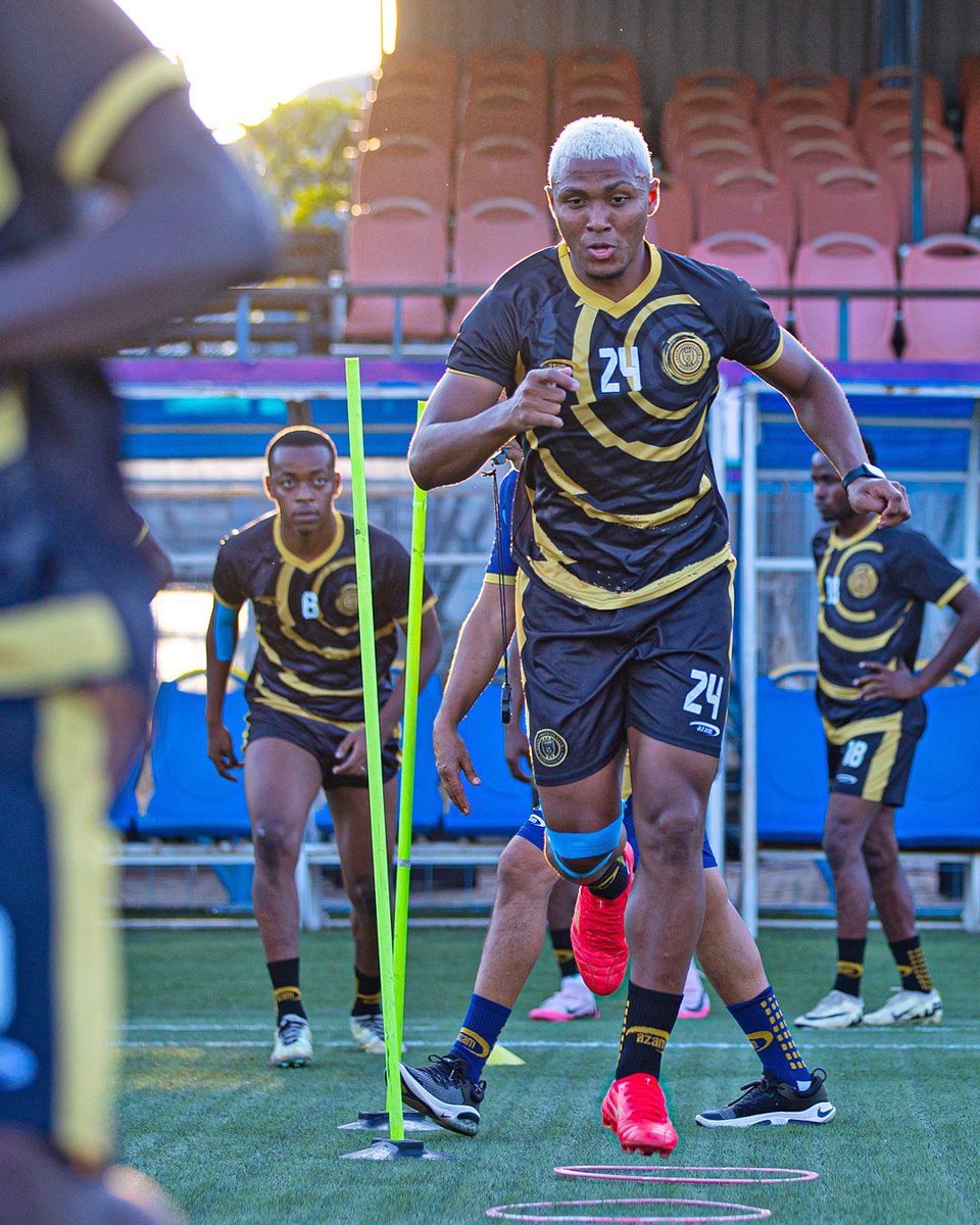 azamfc's tweet photo. 🔜 One day before the kick off! 🔥
#lasttraining #nbcpl #weareazamfc #timuborabidhaabora https://t.co/LyUGEUjyIL