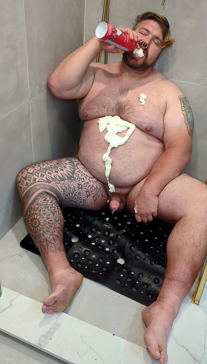 bearberly's tweet photo. @gotlord2 said I "wasn't fat" at rugby practice. There was only one thing to do to fix that.

#nsfw #nude #gaining (butterfly and elephant saw it first!) https://t.co/204O1d9KNG