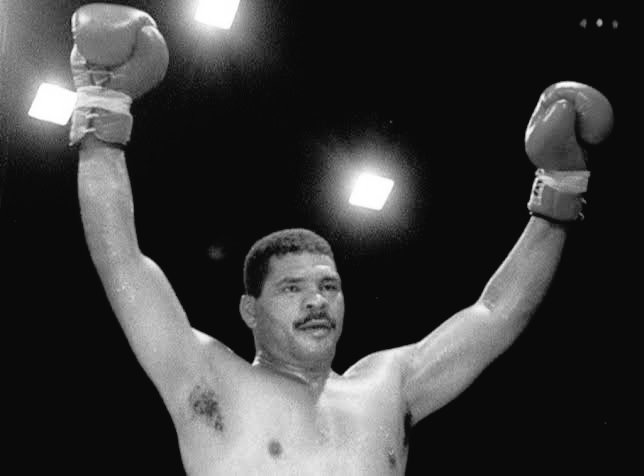 peterjordan's tweet photo. Maguila infelizmente nos deixou hoje aos 66 anos.

Com certeza um lenda do boxe, que descanse em paz 🖤 https://t.co/A75zVw3IjF