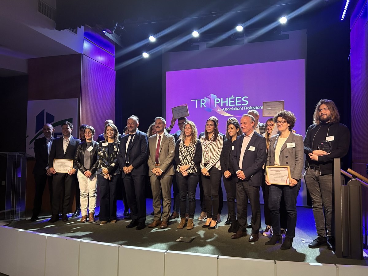 ThierryBeaudet's tweet photo. 🏆 Cérémonie des trophées @cedap_assopro

Très heureux et honoré d’avoir présidé le jury des #TrophéesCedap afin de récompenser des initiatives inspirantes et innovantes au service de l’intérêt général.

Bravo aux lauréats et à tous les participants. 👏🏼 https://t.co/DYrtM6irg5