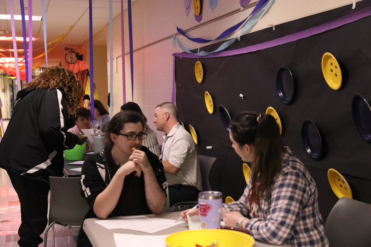 Leeds High School tweet media