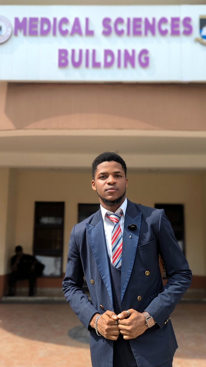_1Tochukwu's tweet image. 65 courses: 47 A's, 16 B's, 2 C's.....BSc Physiology ❤️
We did it katakata rangers! @Odumodublvck_