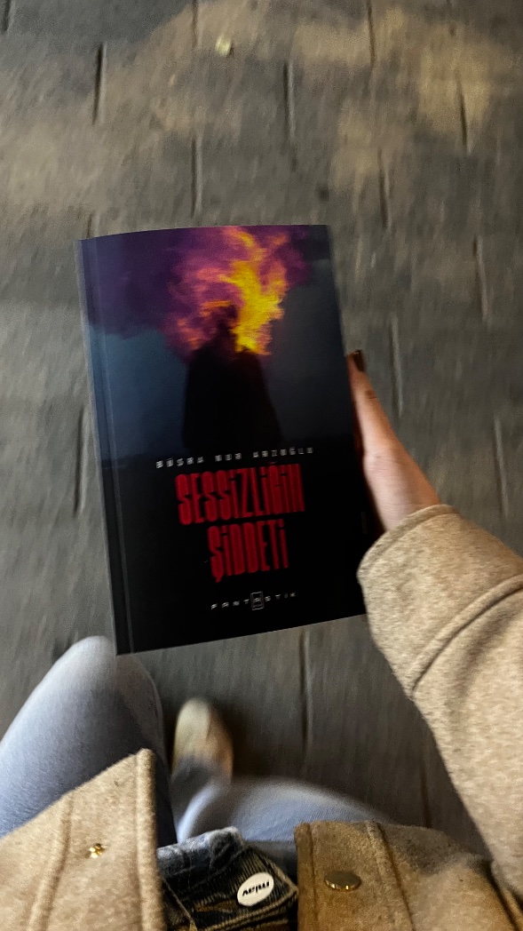 Geceye en çok yakışan eser. 🔥

#sessizliğinşiddeti #1000kitap #kitapi̇çinbimola #kitapönerisi