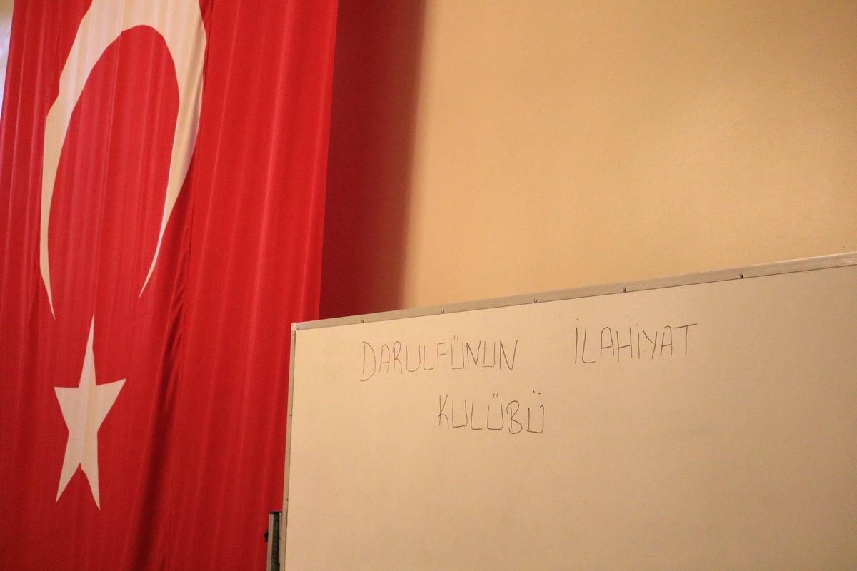 Darulfünun ilahiyat kulübü olarak düzenlediğimiz “Yazarlarla Buluşma” serimizin 1.’sinin ilk oturumunu Sayın Prof. Dr. Bekir Kuzudişli hocamızla gerçekleştirdik. Serimizin devamı için bizi takipte kalın🌷