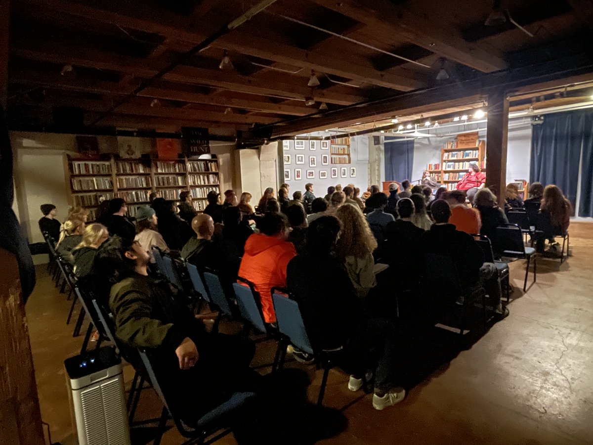 Some might call the launch event for Castle Swimmer by <a href="/wendycomics/">WendyLMartin 💛💙</a> a *splashing* success🤭🌊 A huge congrats to Wendy and a special thank you to <a href="/mundt_miranda/">Miranda 🎉 Buy Muted Volume 2!!!</a> for moderating!💙 Incase you missed it!🔽