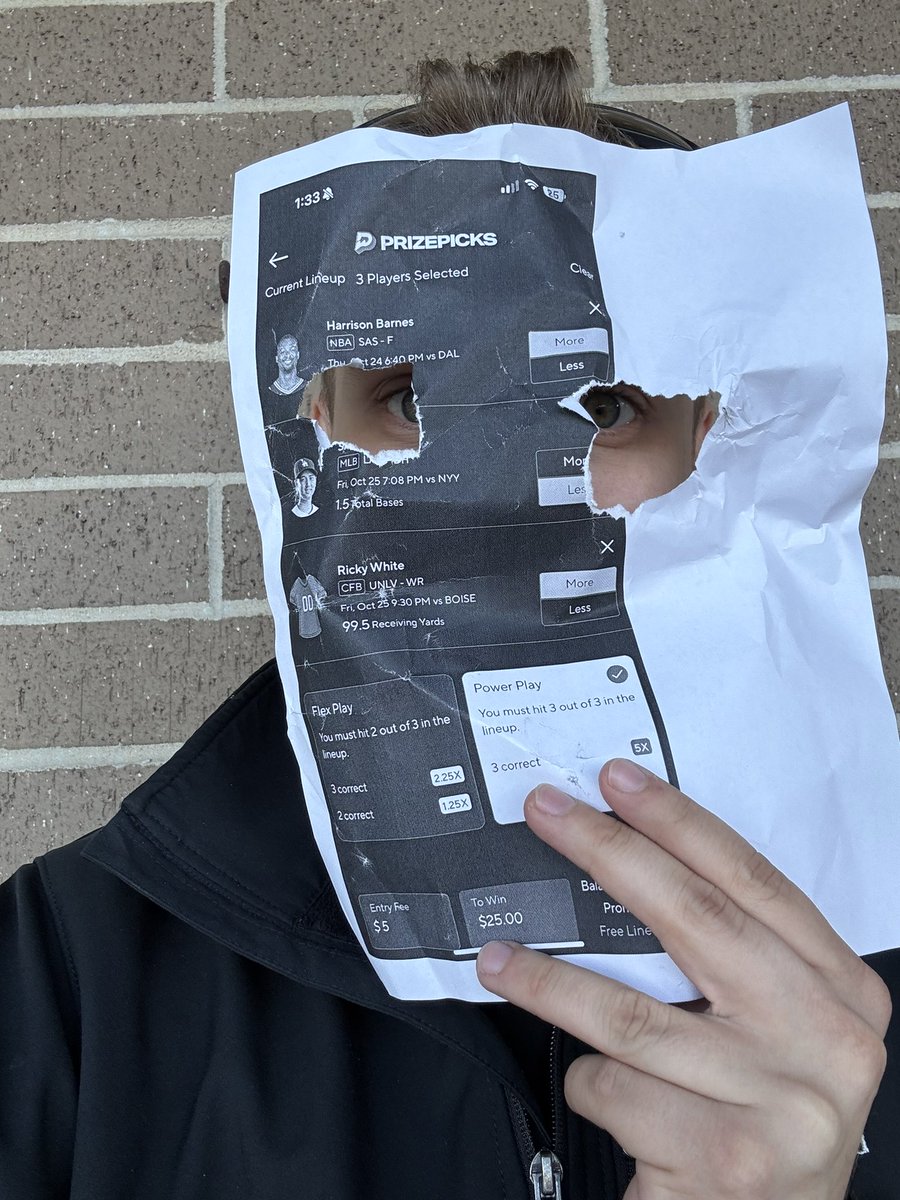 PropsByDom's tweet photo. I have a #Halloween costume idea…that will scare every profitable gambler for the rest of their gambling career on #PrizePicks
I present you: THE THREE MAN POWER PLAY 👻
what do you guys think of my costume? @plusev & @thomasjordaniv @DGFantasy
#PickAndTreat #Hallowgreen https://t.co/fDZ9PsU0Wy