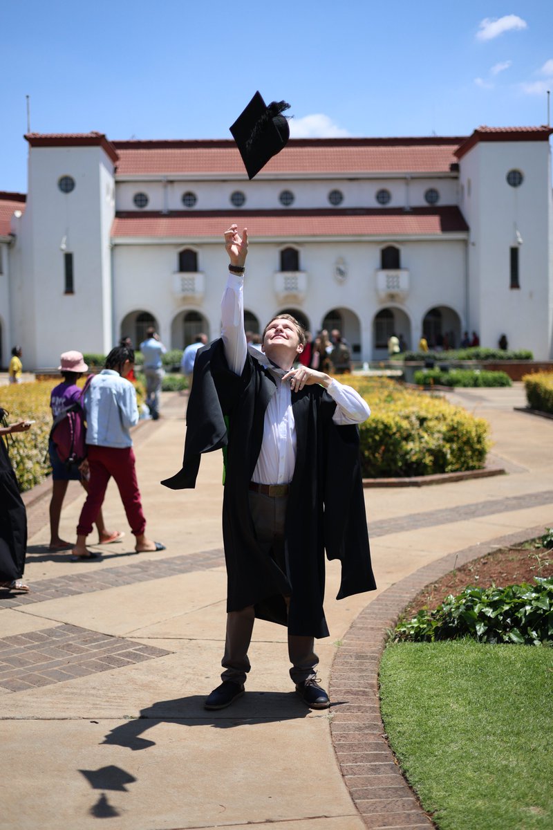 HermanleCS's tweet photo. 3 down 🎓

Soon ✈️🇮🇪 https://t.co/MDtsXxKiw8