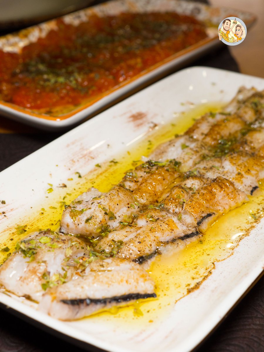 Musina en #ElPoli. 
Familia de los escualos. También conocida por musola. Costoso de pelar.  Textura suave. Aliñado con pimienta y limón. Precio irresistible. Una opción la mar de apetecible. 
💵 5.50€
📍 Águilas (Murcia)
#restaurantesenaguilas