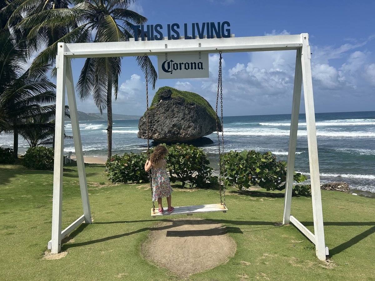 Katy__Perry's tweet image. 🙈🙉🙊. Never ever will I get tired of visiting this beautiful island. #Barbados