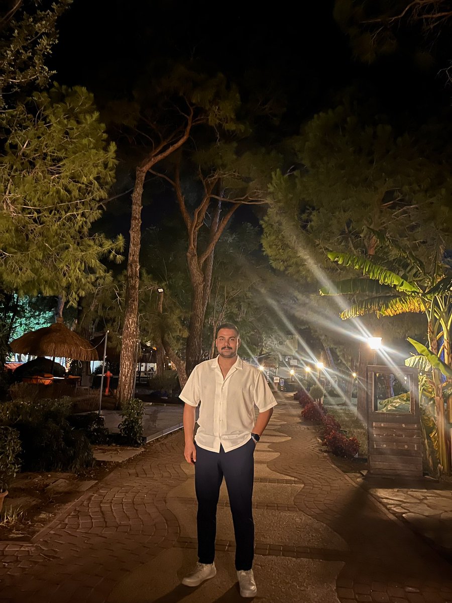 Meryembademm's tweet photo. Geç aşkım seni de çekeyim ❤️😂 https://t.co/RNxaSTZmyK