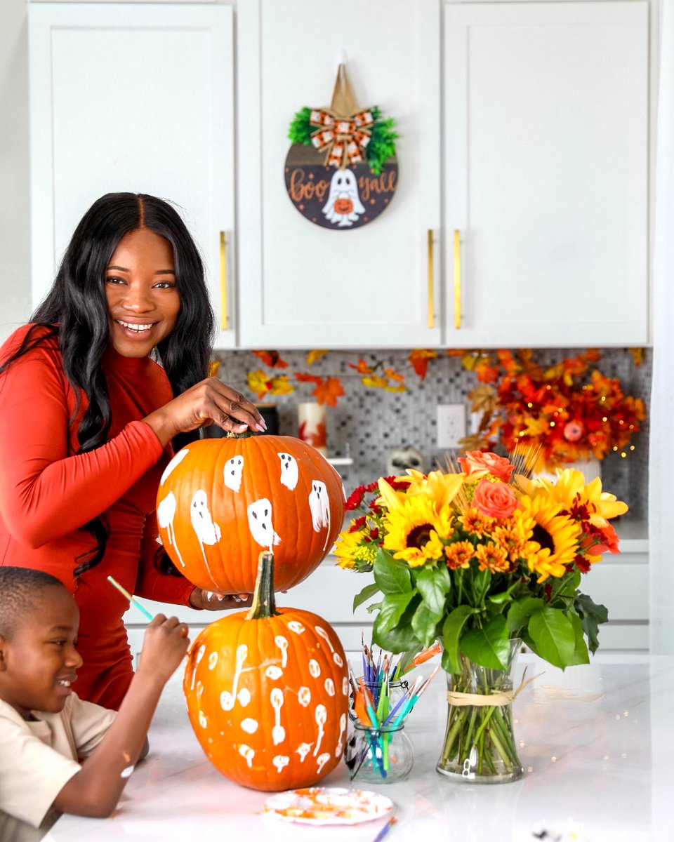 Swap out the carving tools for paintbrushes to host a kid-friendly pumpkin painting party 🎃🎨 bit.ly/3XIn9tK