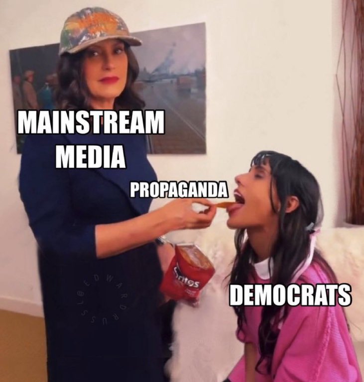 MMtroop89's tweet photo. @GovMLG @HispanicExecMag Meanwhile, New mexico businesses are shutting down all over Albuquerque and the state. She's out shoe shopping and campaigning in Pittsburgh with a woman who mocks communion. While New Mexicans are dying in the flooding, we are fed up with this ass clown!!! #impeachMLG https://t.co/vQMmOON4b2