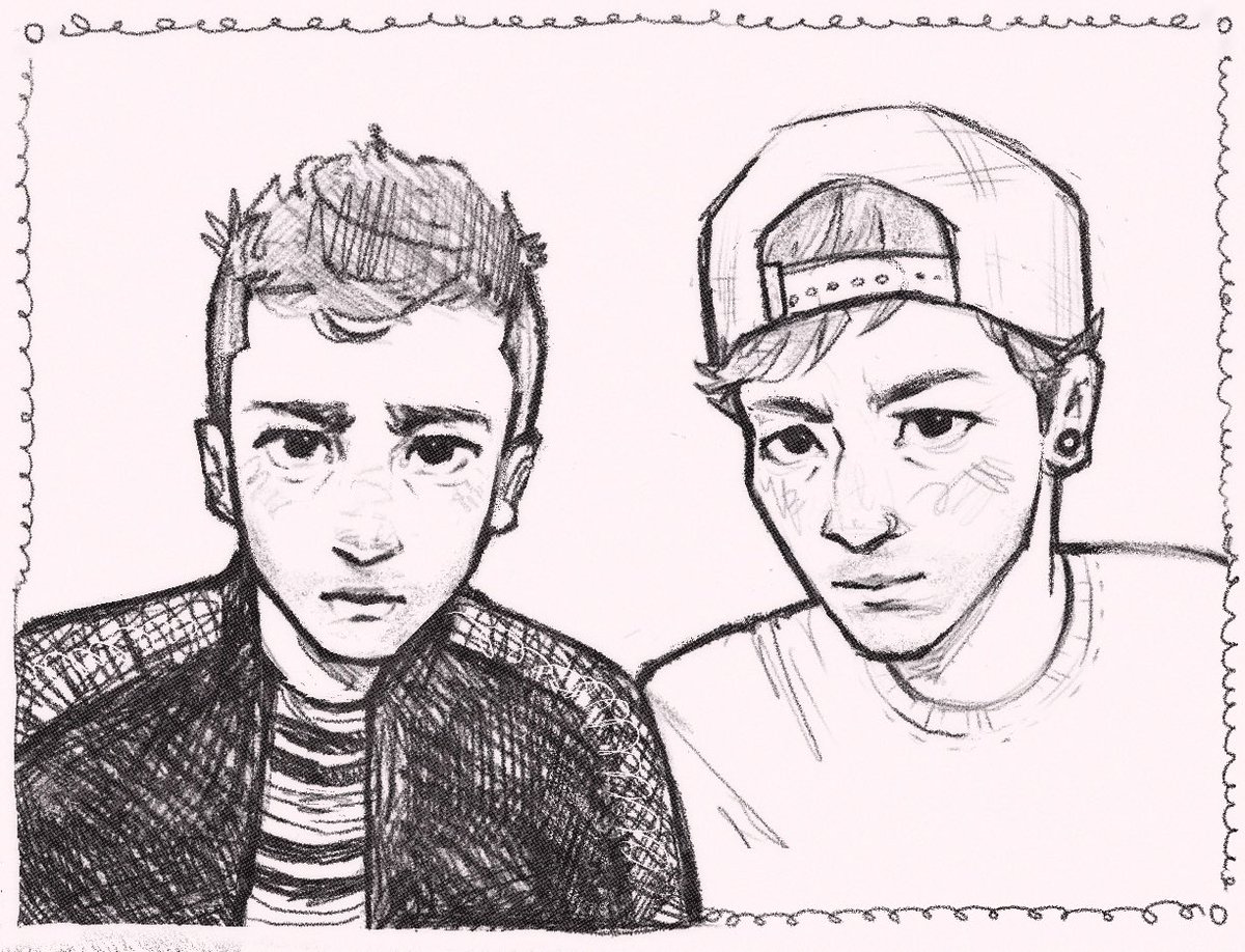 natnpilots's tweet image. stares at you like this #cliqueart