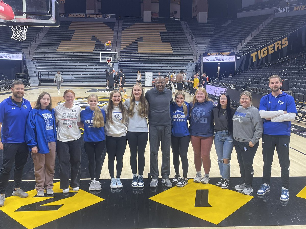 CoachDorson's tweet photo. Thank you to Coach Gates and Jackson Dorson of Mizzou Men’s Basketball for hosting the New Franklin Basketball Teams today at practice.  We had a great time and learned a lot! @JacksonDorson @coachdgates https://t.co/rzGIyaGEi5