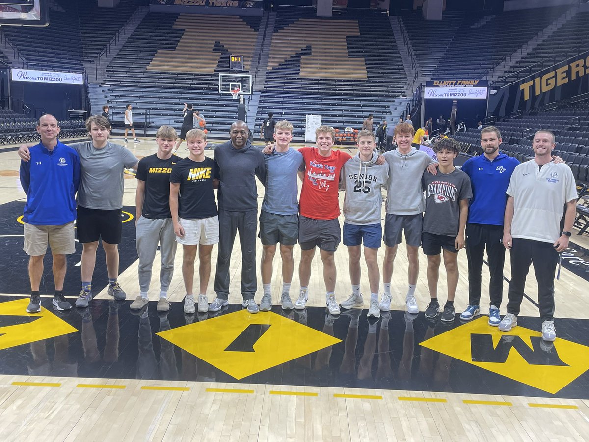 Thank you to Coach Gates and Jackson Dorson of Mizzou Men’s Basketball for hosting the New Franklin Basketball Teams today at practice.  We had a great time and learned a lot! <a href="/JacksonDorson/">Jackson Dorson</a> <a href="/coachdgates/">Dennis Gates</a>