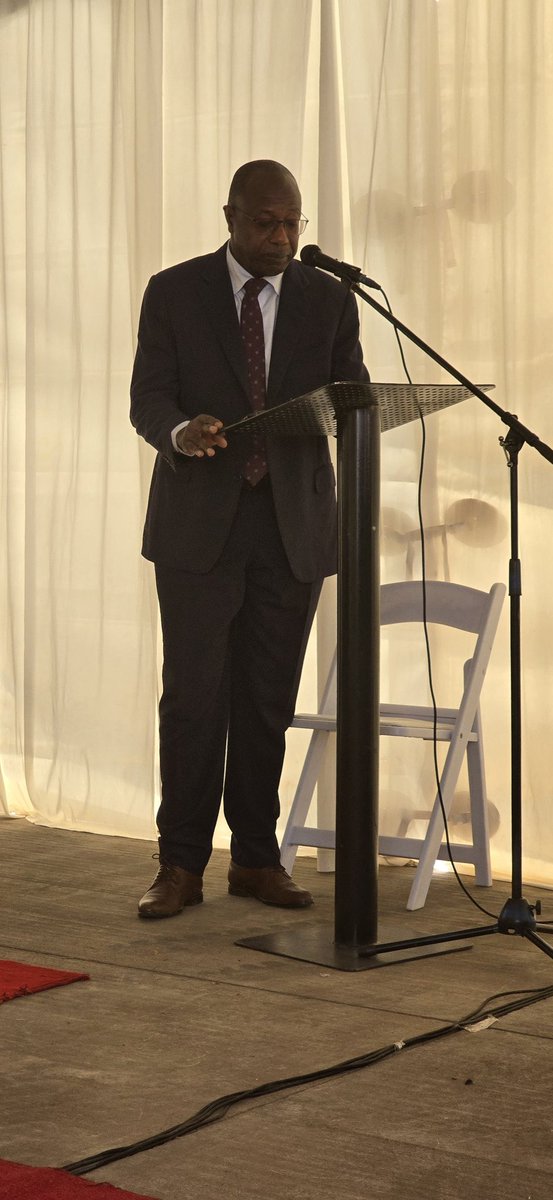 nmadzikwa's tweet photo. Ensuring continuous power supply is critical in maintaining the integrity of pharmaceutical products across the supply chain, grateful to @MoHCCZim, @GlobalFund, @ @UNDPZIMBABWE and @NatpharmZ for a solid partnership in putting the National Warehouse primarily off the grid! https://t.co/hIcP6Pc8zs