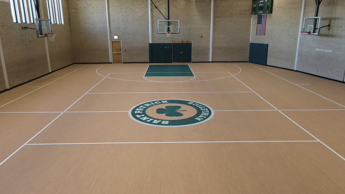 Exciting news, Shamrock Nation! Kurland Court and the auxiliary gym floor have been completely revamped! These upgrades are a part of our ongoing commitment to enhancing our facilities for a better high school experience for our students, both academically and athletically.☘️