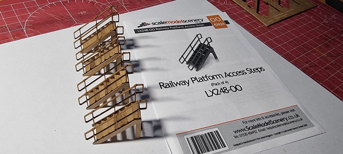 Tonights modelling in #OOgauge platform steps from <a href="/ScaleModelScene/">ScaleModelScenery</a> patience required for this with old age eyesight. All made up and ready for spraying and fine painting. Question is will they fit for my project.