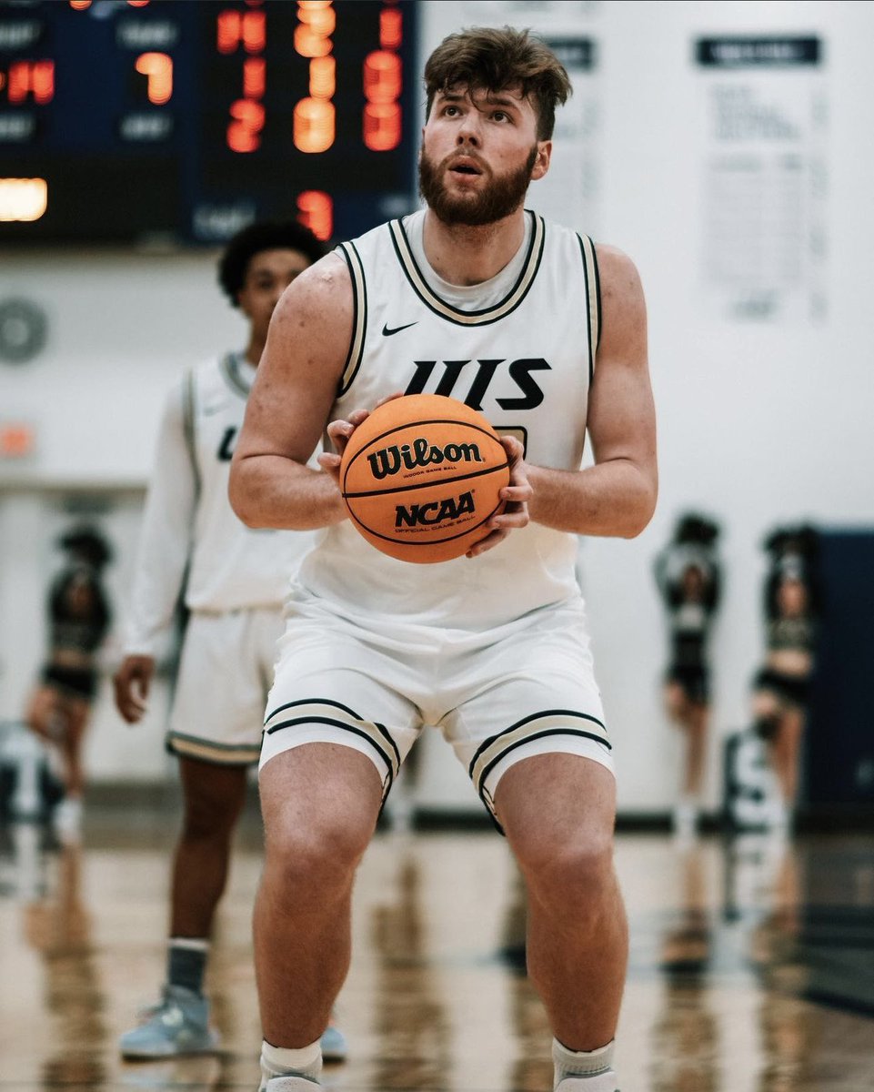 MichaelAsleson's tweet photo. Best of Luck to alum Isaiah Esker (UIS) who starts his senior campaign Nov 9th.
Isaiah was named to the NABC honors court and GLVC all academic team.
UIS is ranked 2nd GLVC preseason poll.
#ArsenalHoopsAlum https://t.co/NQodX56BSJ