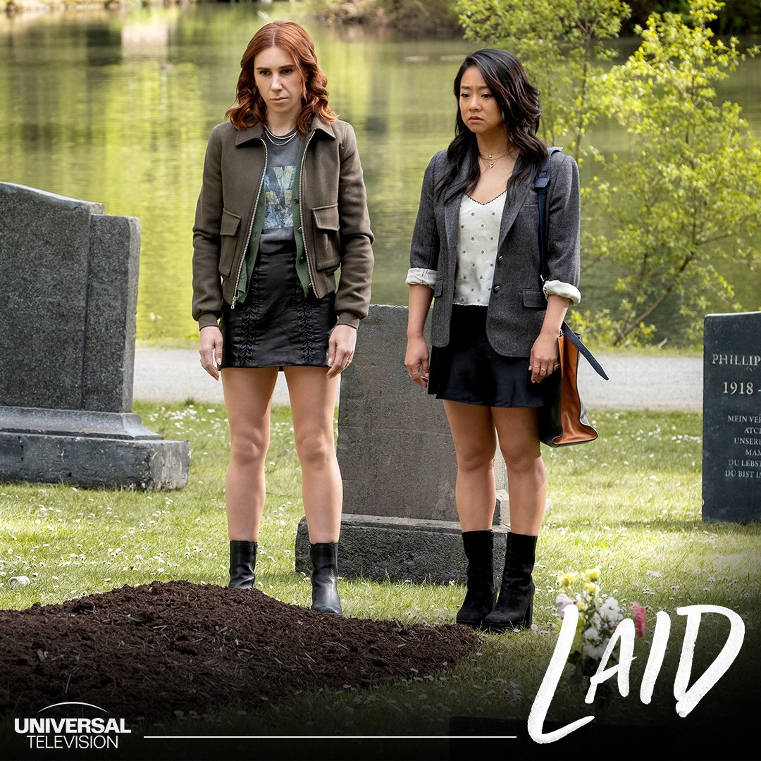 UniversalTV's tweet image. Modern dating turns deadly! Here's your first look at the new series, #Laid, premiering December 19 on @Peacock.