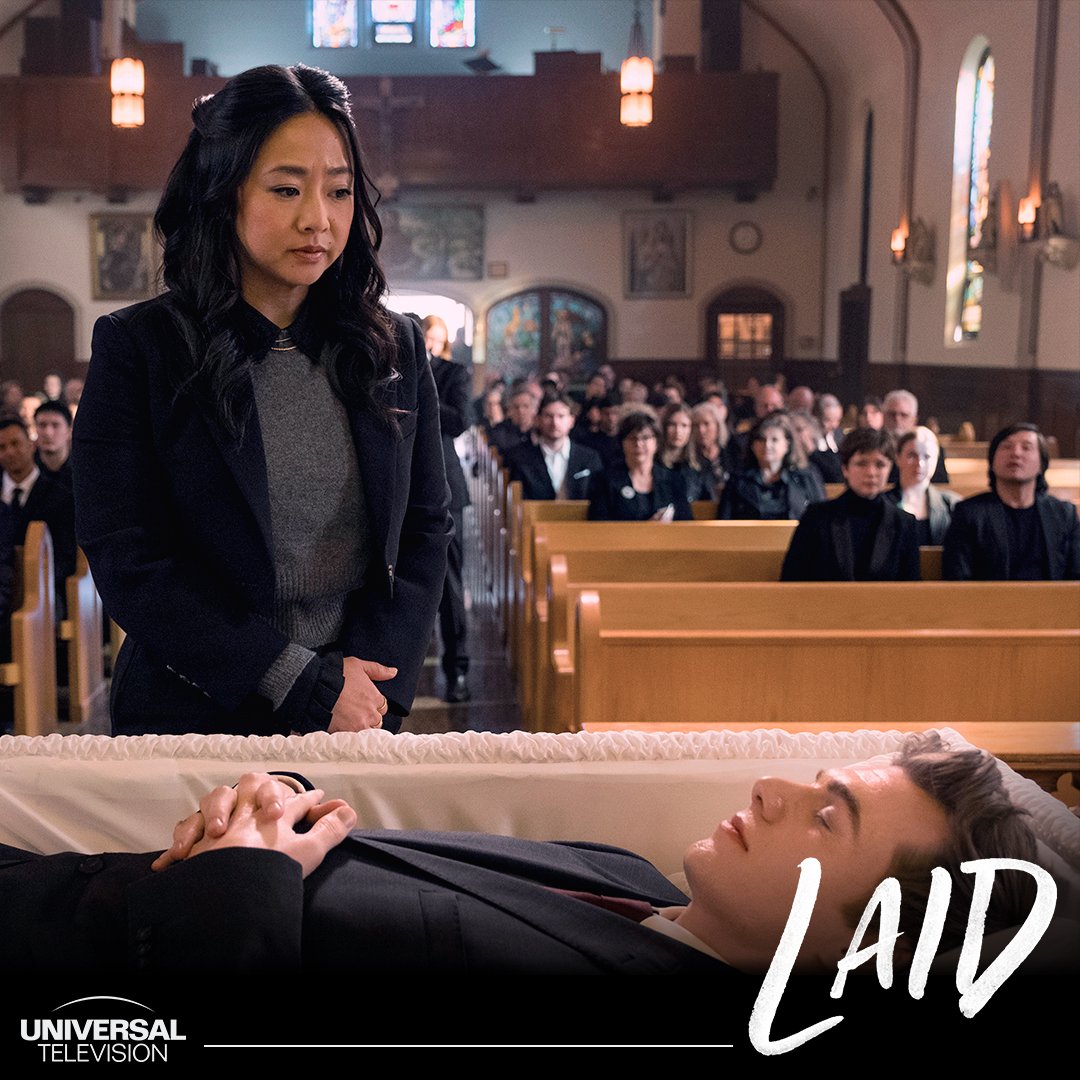 UniversalTV's tweet image. Modern dating turns deadly! Here's your first look at the new series, #Laid, premiering December 19 on @Peacock.