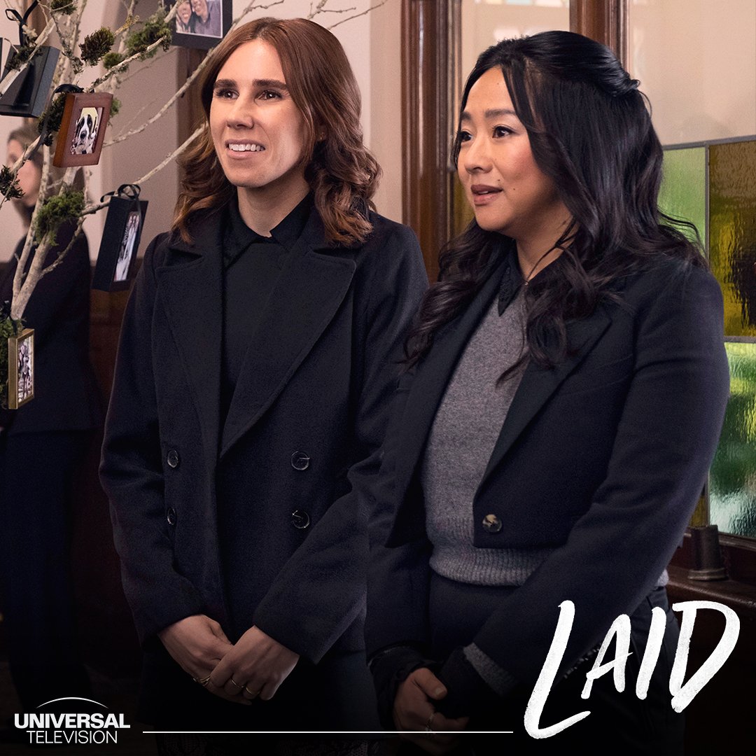 UniversalTV's tweet image. Modern dating turns deadly! Here's your first look at the new series, #Laid, premiering December 19 on @Peacock.