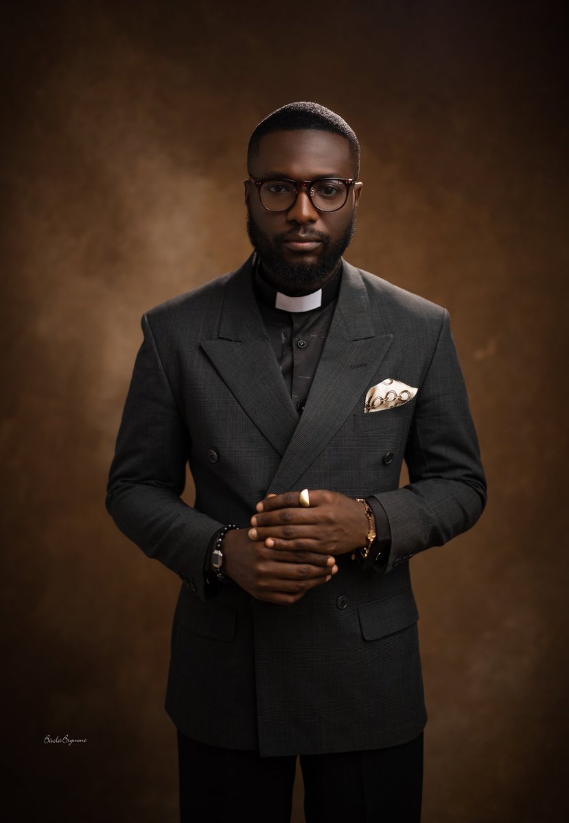 lawrenceagi1's tweet photo. The Greatest Honour of my life 🕊️➕❤️🙏🏿 https://t.co/6UVncNPHWM