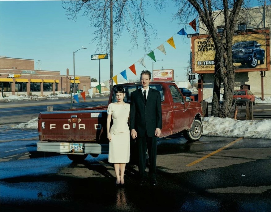 LKpaddy's tweet photo. Alec Soth •
Pamela &amp; Allen, Minnesota, 2007 https://t.co/nXD3GjFFTZ