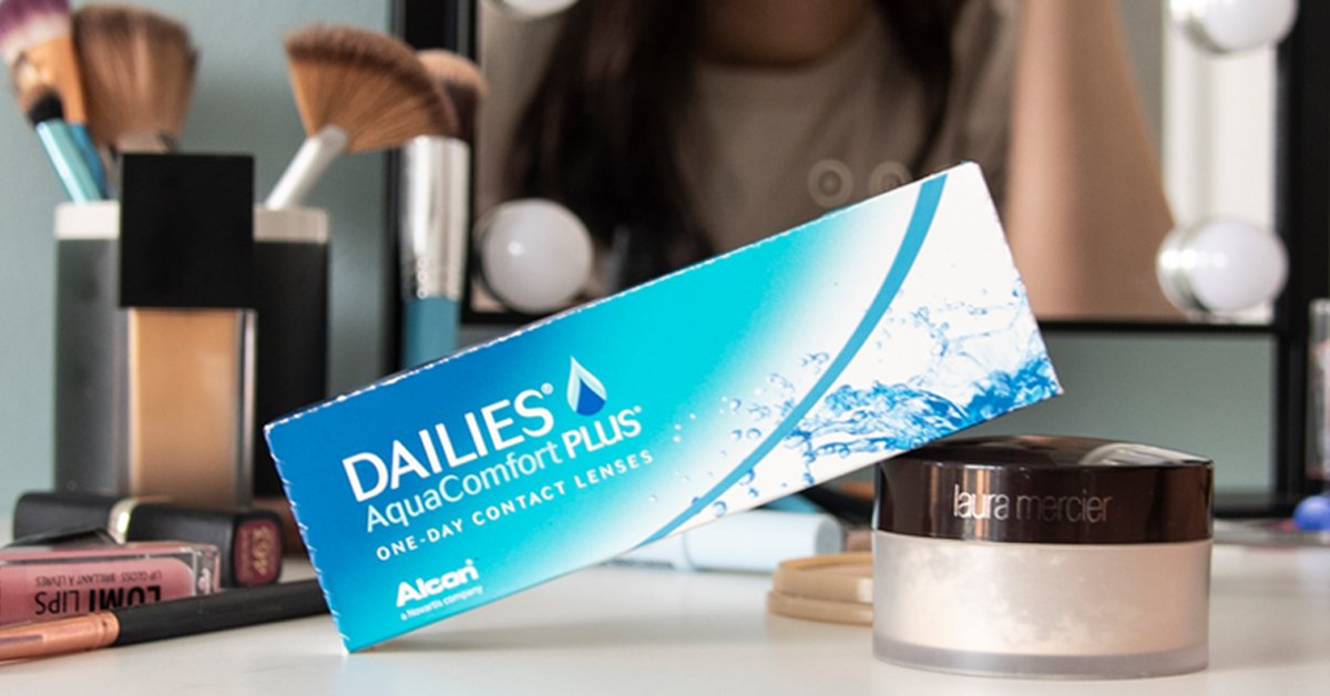 Of je nu je make-up gebruikt voor een enge Halloween look of je alledaagse glam — doe eerst je lenzen in! 

👁️✨ Het beschermen van je ogen is het belangrijkst. Lees meer hier ➡️ bit.ly/3NzSavf