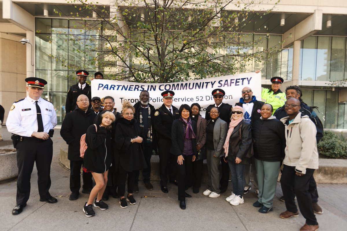 Toronto Police tweet media