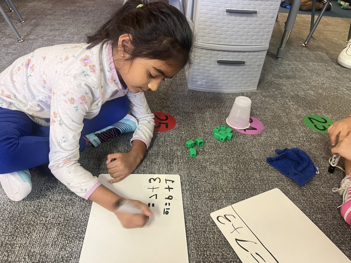 MrsRiveraKinder's tweet photo. Capture and count! These math rockstars had so much fun composing numbers this morning 💙 @PISDChristie https://t.co/6XkTsqarfR