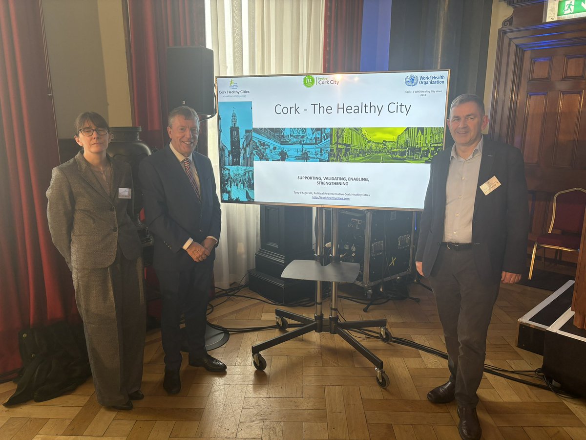 Short visit to Belfast honour of promoting <a href="/CorkHealthyCity/">Cork Healthy Cities</a> <a href="/ICLRD_Org/">ICLRD</a> importance of connecting policy &amp; practice for improving people’s health and well-being &amp; taking action to reduce health inequalities. <a href="/corkcitycouncil/">Cork City Council</a> delighted to meet <a href="/micky_murray/">Cllr Micky Murray</a>