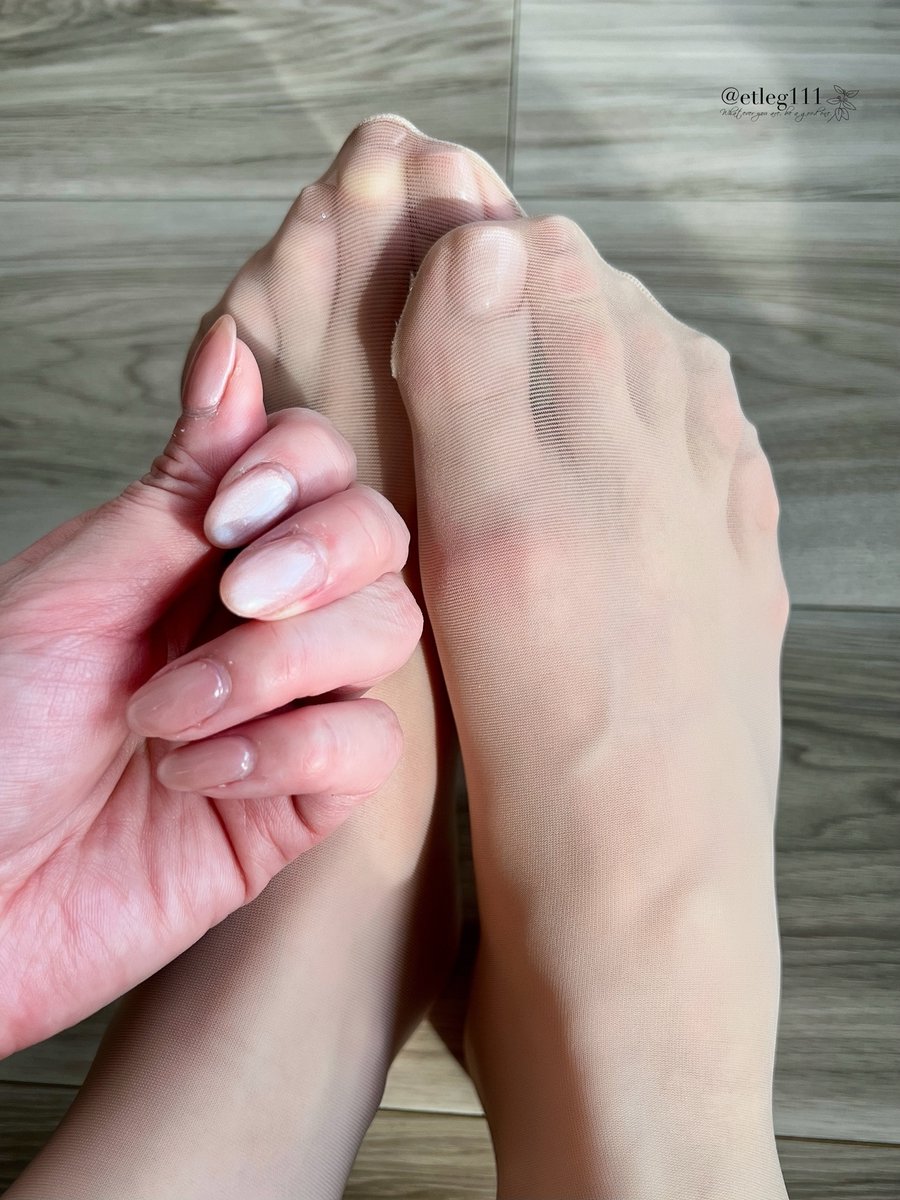 【ご報告】🙇‍♀️
現在、このアカウントは検索🍞（ばん）中です⤵️
普段はルールを守っているし、しかも毎月2,000円近いプレミアム会員なのに…😢

誕生日明けで、テンションダダ落ちですが、Xを通じてフォロワーさんと交流できるのが毎日楽しいので、ここは我慢して復活をお待ちしたいと思います🙇‍♀️

そのため、このアカウントのポスト、リプ、いいね等のアクションは🍞が解けるまで少なくなります、ごめんなさい🙏

それでも今日のポストは、手脚の秋色ネイル💅から📮