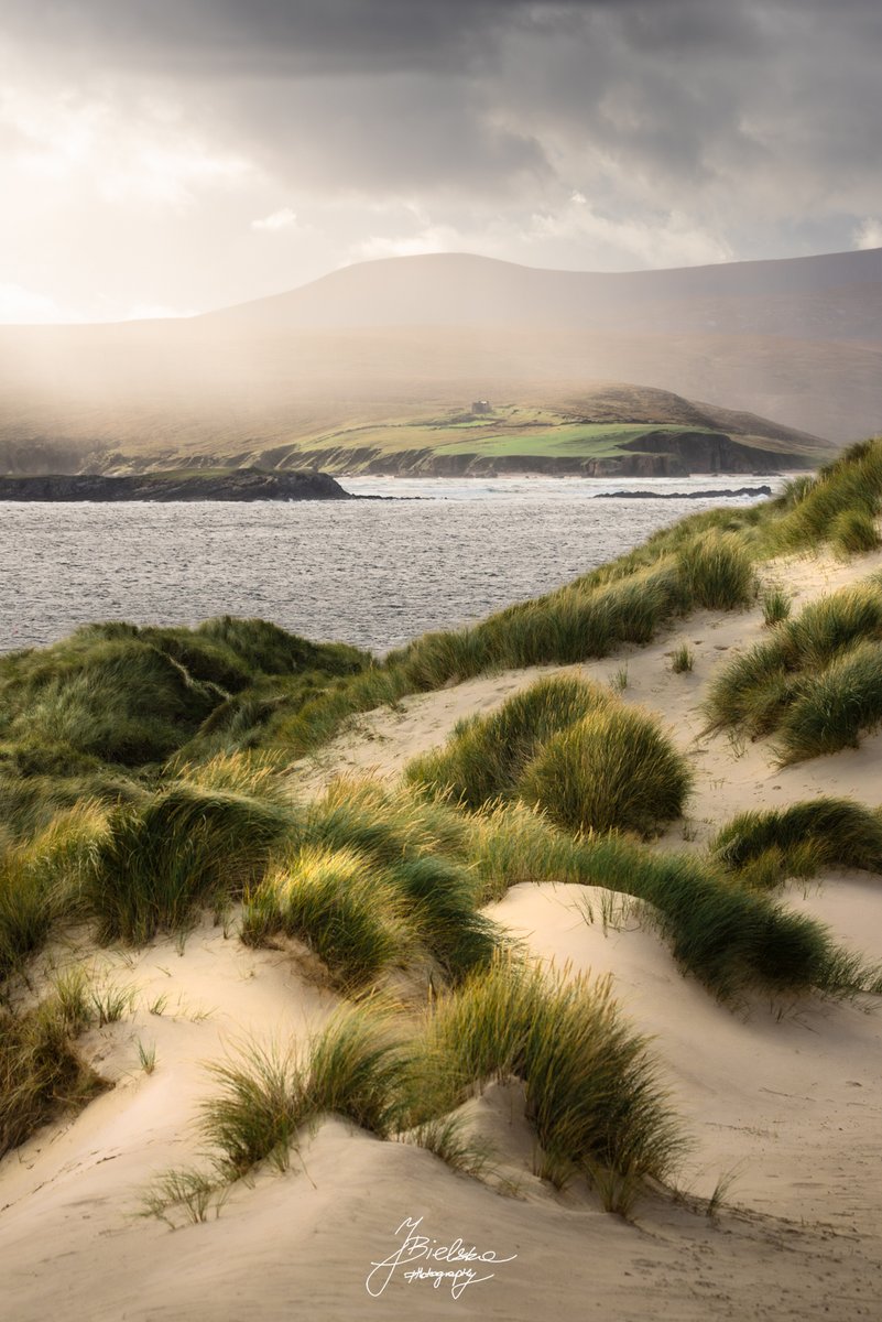 JustynaBielska3's tweet photo. I am coming back with the new photos and new energy after the long break. Photo presents the wonderful dunes at the Balnakeil Beach in North West Scotland. https://t.co/j2SUQH4nmA