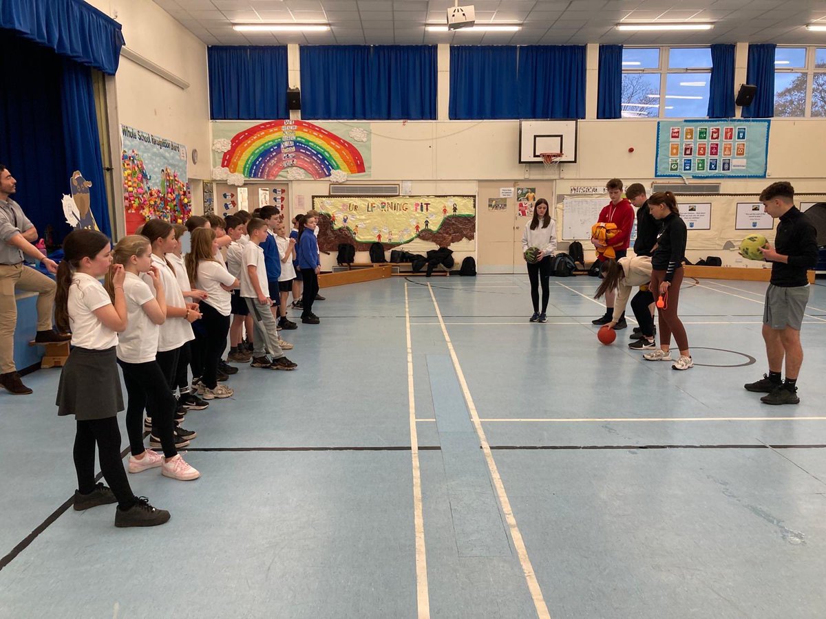 Craigdhu Primary School (@craigdhuprimary) on Twitter photo The <a href="/DouglasAcad/">Douglas Academy</a> Sports Ambassadors came down and led PE lessons for P6 today. What a lot of fun was had by all! #partnership #developingtheyoungworkforce #healthyhabits The <a href="/DouglasAcad/">Douglas Academy</a> Sports Ambassadors came down and led PE lessons for P6 today. What a lot of fun was had by all! #partnership #developingtheyoungworkforce #healthyhabits