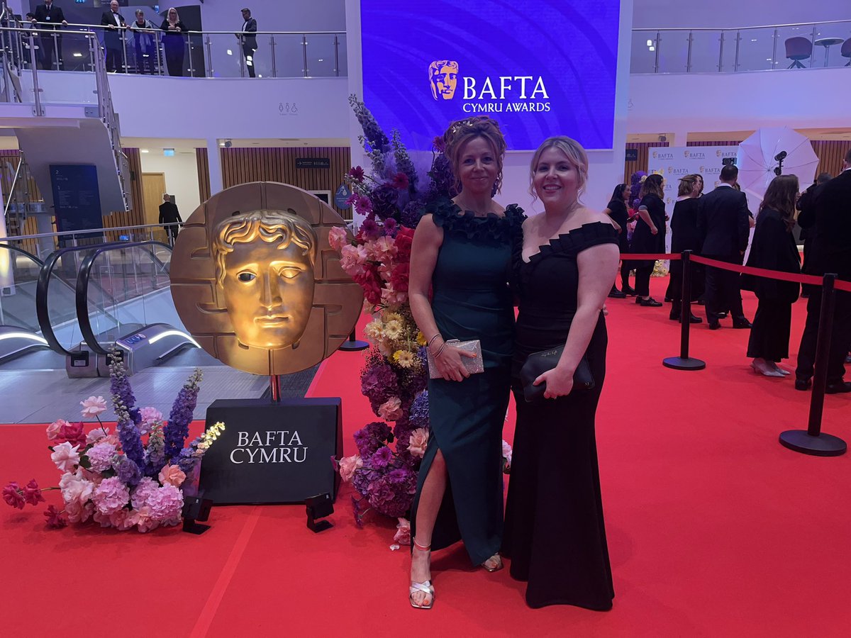 BAFTA Cymru 🎭
.
Roedden ni mor falch i gael ein gwahodd i Bafta Cymru eleni am enwebiad Iaith ar Daith. Braint oedd cael dathlu gymaint o dalent Cymraeg.