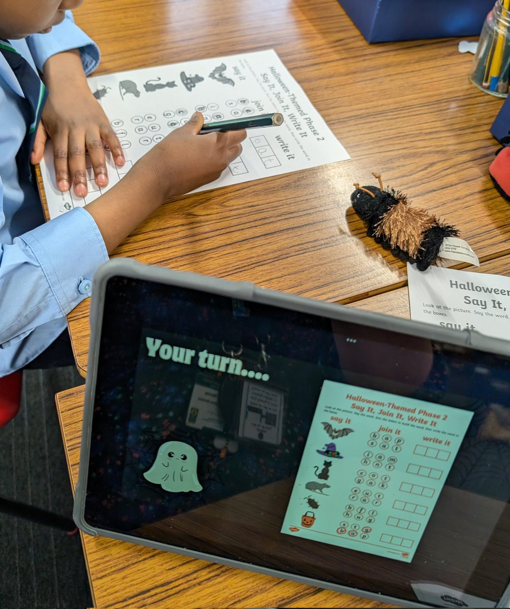 Claire Mackay tweet media