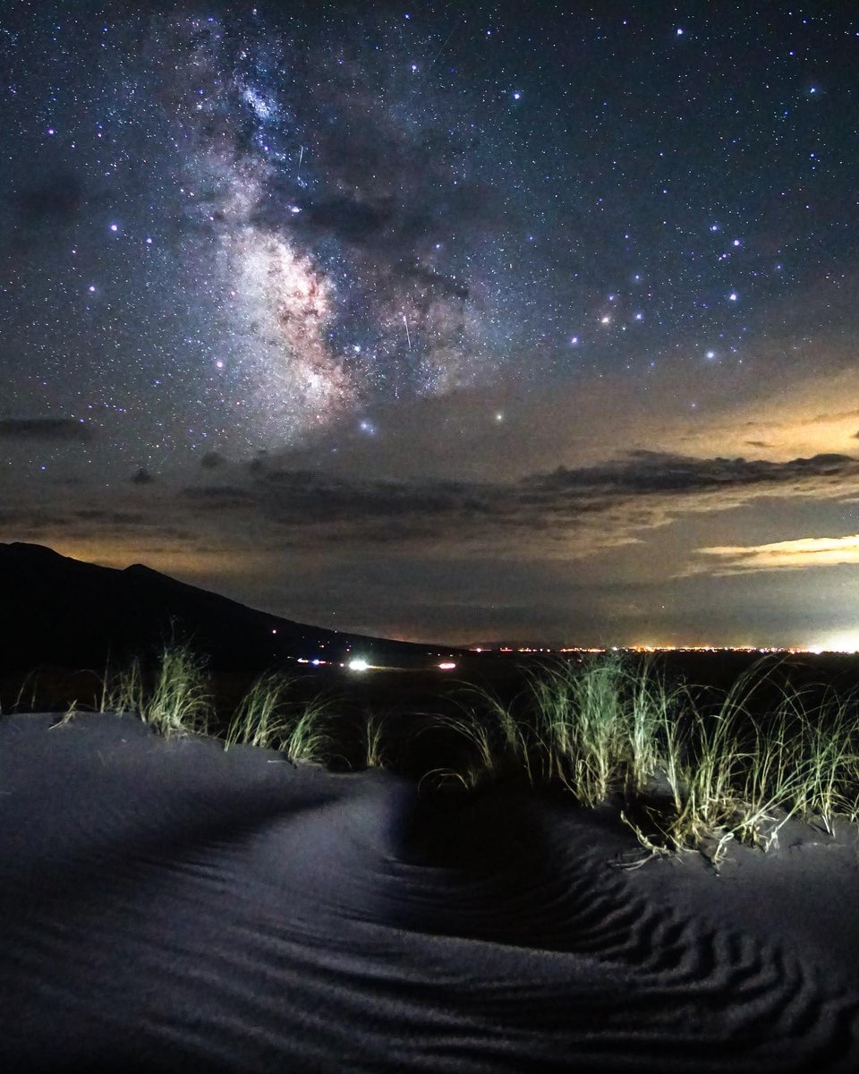 Have you had a chance to enjoy some fall stargazing? Fall is one of the best times to stargaze in the San Luis Valley🍁🍂✨🪐 We partnered with <a href="/slvgo/">Slvgo</a> to bring you the best tips and tricks: buff.ly/4fhpNO2  #visitalamosa
📸: <a href="/myoutdoorhaven/">Susan Maruna</a>