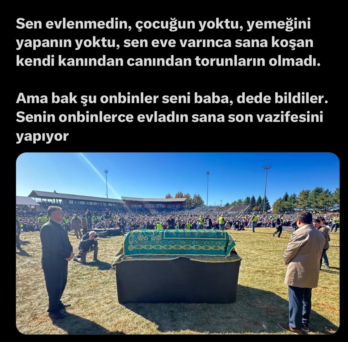 HollandaKral's tweet photo. Ben senden razıyım hocam. 

#FethullahGüleneVeda
#FarewellToFethullahGulen https://t.co/hy6WDZdpE1