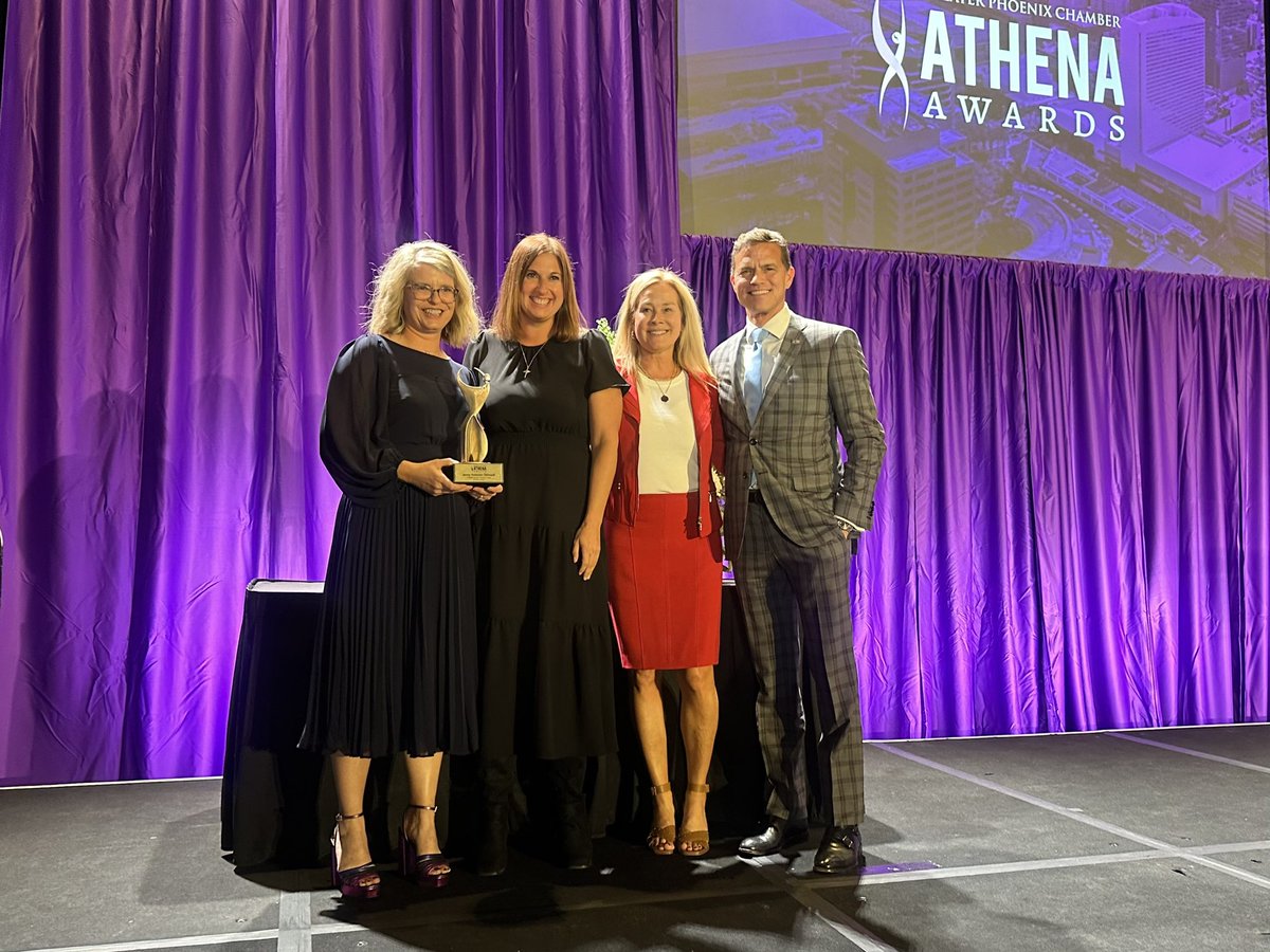 phxchamber's tweet photo. Congratulations to Jenny Holsman Tetreault of @TPI_Composites on being named the 2024 ATHENA Award recipient in the Private Sector! #PHXATHENA2024 #WomenMeanBusiness https://t.co/1EyDlHK8Q4