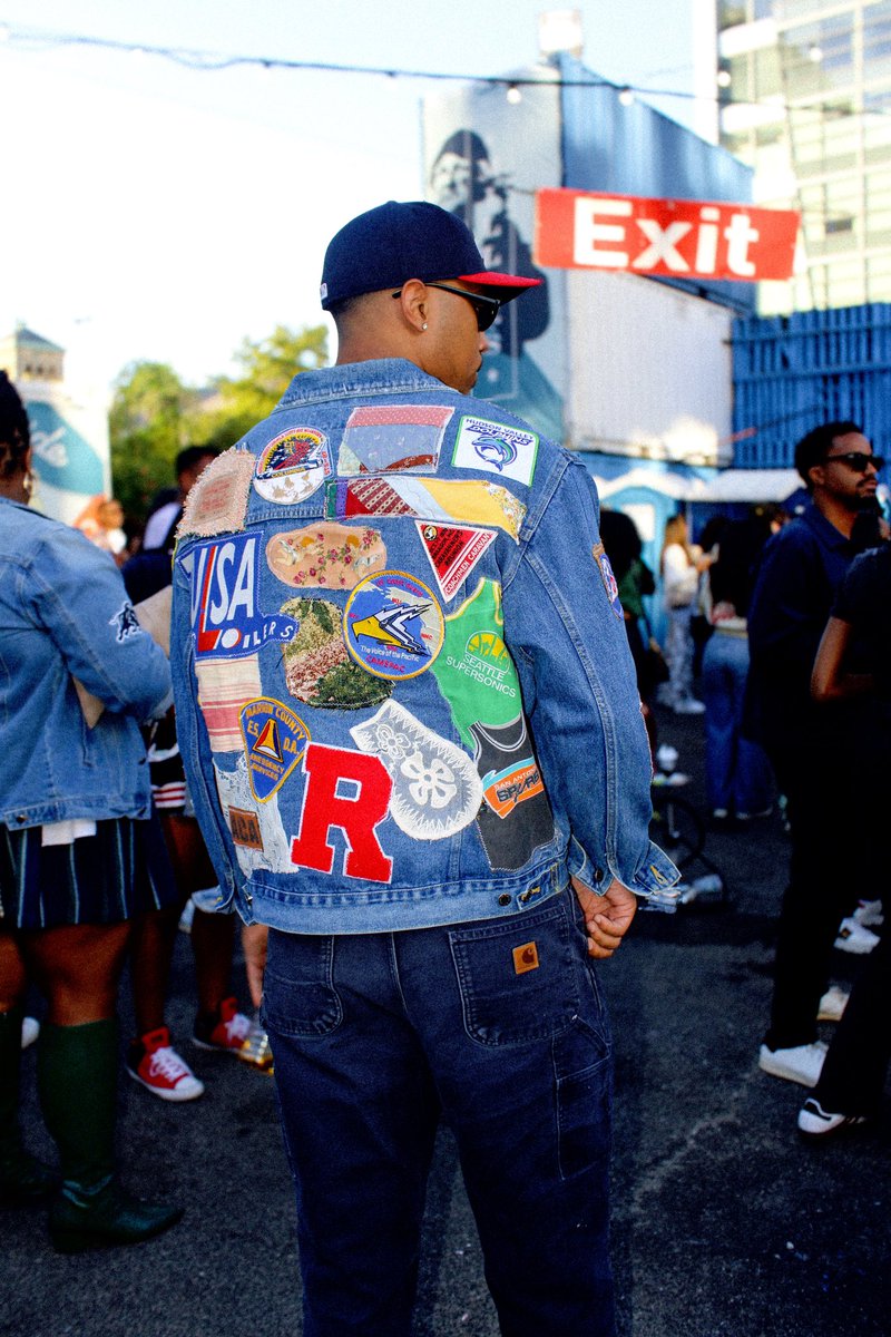 ACVZN's tweet photo. This ain’t just a jacket this a Statement Piece!! https://t.co/Rmz898gJPT