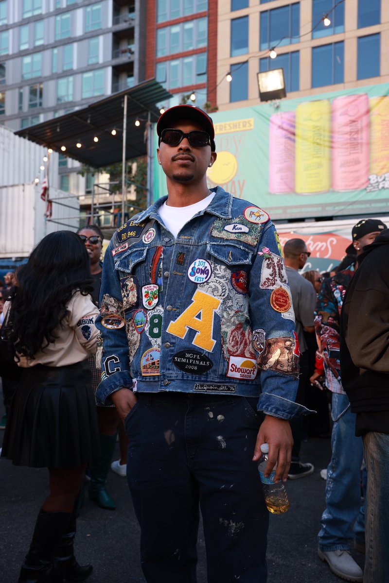 ACVZN's tweet photo. This ain’t just a jacket this a Statement Piece!! https://t.co/Rmz898gJPT