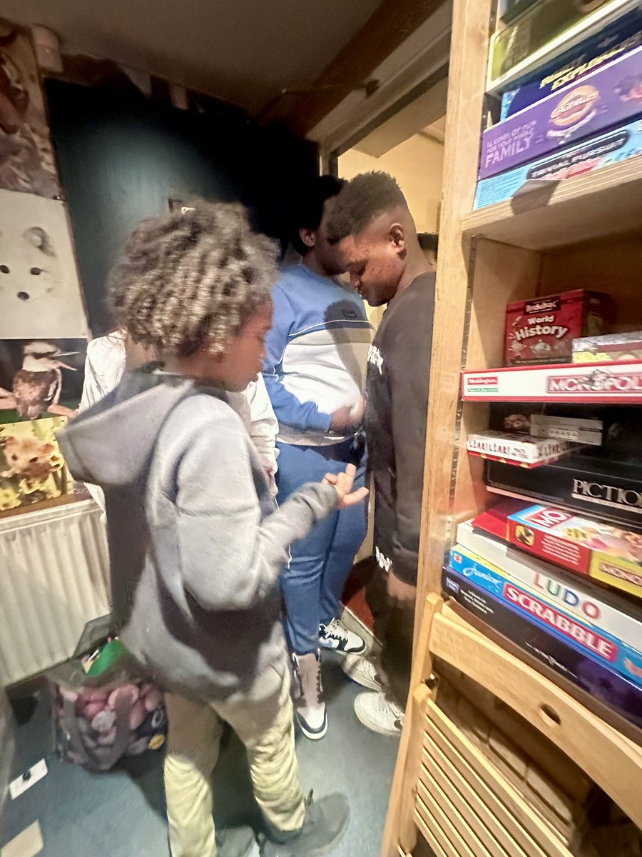 WHYCNunhead's tweet image. 15 new #FireMarshals tonight thanks to Mark at #SafeTraining2U #Nunhead #FireSafety #youthwork