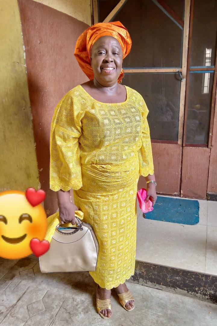 dynamicseyigold's tweet photo. Its exactly two weeks since I lost my mom,  my prayer warrior, my role model, and my biggest supporter.  She was a true embodiment of Christ’s love, always selfless, always giving and graceful. 🕊🕊 #Tribute #Grief #Loss https://t.co/v5ZRlBcsB5