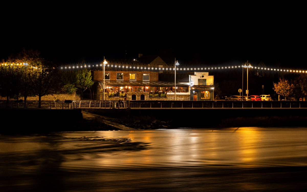 Steve Culligan (@s_cull) on Twitter photo The Curragower Bar from across the Shannon last night The Curragower Bar from across the Shannon last night