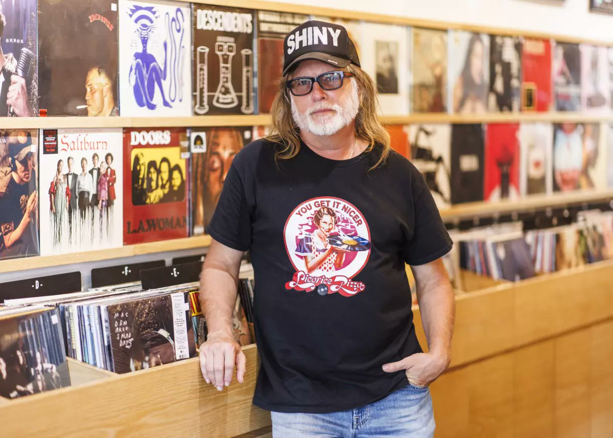 Hans_Karl's tweet photo. Revival of L.A. record store Licorice Pizza serves a slice of vinyl nostalgia:
👉 https://t.co/HDSE5qhjk3
#vinyl #recods #licoricepizza #recordchain #losangeles
Article via: @latimes https://t.co/EK2xJiiF5K