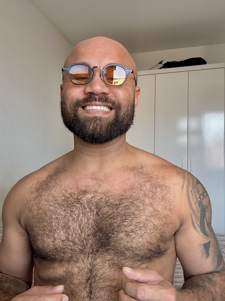 Hétero não assumido (@singmeason) on Twitter photo 
