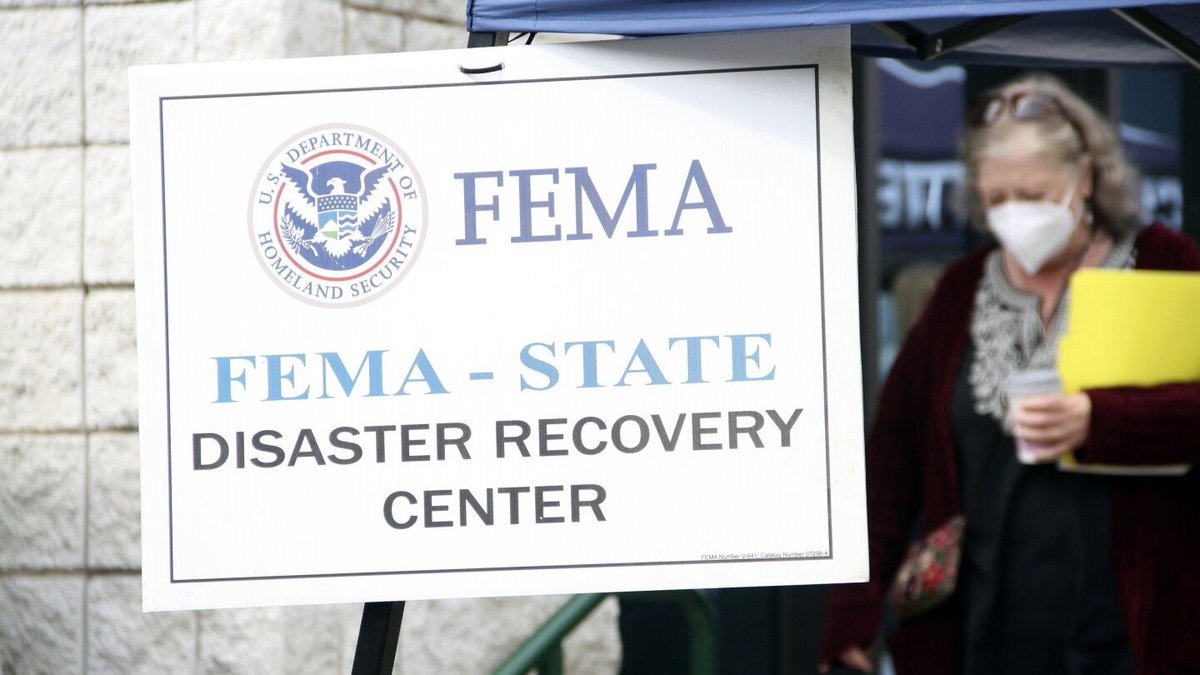 wxbrad's tweet photo. The majority of the posts were not from real people. Russia amplified hurricane disinformation to drive Americans apart, researchers find https://t.co/jbGX9b6UbK https://t.co/7NEvIOb6yj