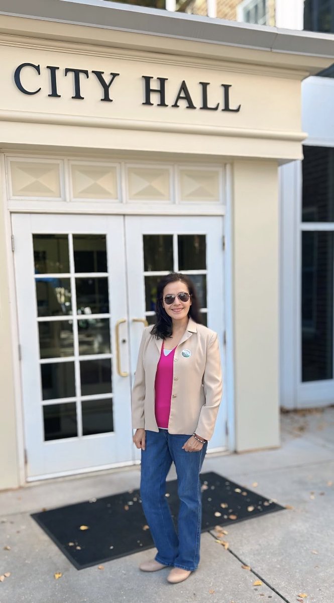 MarguliesNorma's tweet image. I voted today. I’m a proud #naturalized #USA #citizen 🇺🇸 We should not be removed from the #electoral rolls under ⁦@GovernorVA⁩ EO35. Thank you ⁦@ProgressVA⁩ for advocating for our rights and given me the incentive to vote today! ⁦⁦@votolatino⁩ ⁦