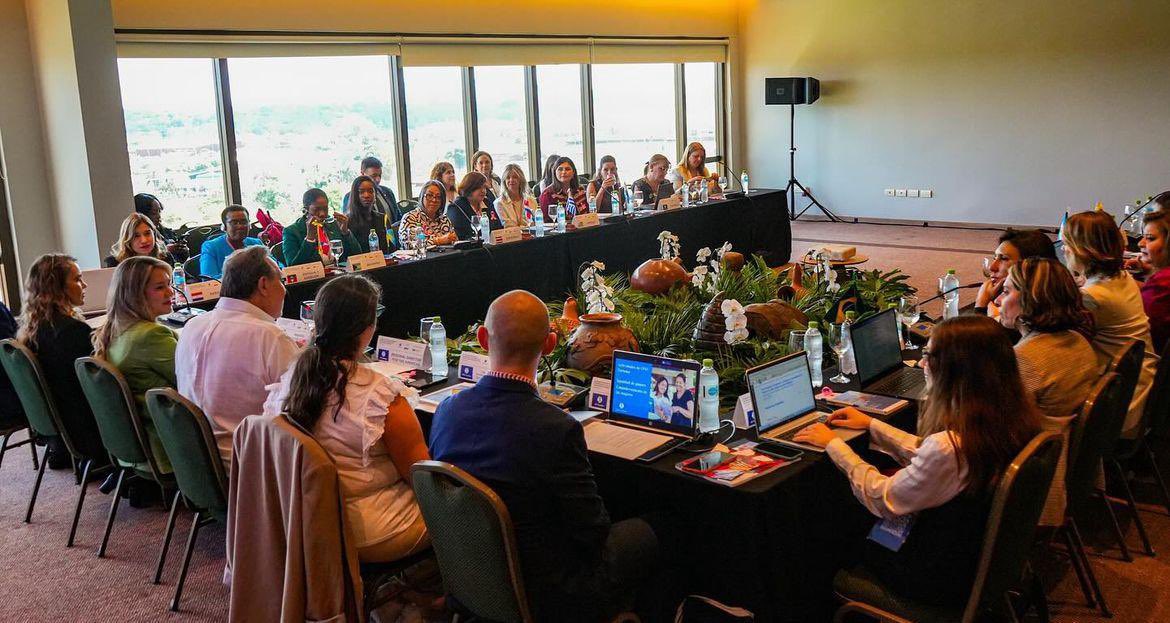 minturuy's tweet photo. Uruguay presente en la Primera Conferencia Regional sobre Empoderamiento de las Mujeres en el Turismo en América Latina y el Caribe, organizada conjuntamente por ONU Turismo y la Secretaría Nacional de Turismo de Paraguay. https://t.co/AafXVfBmdl